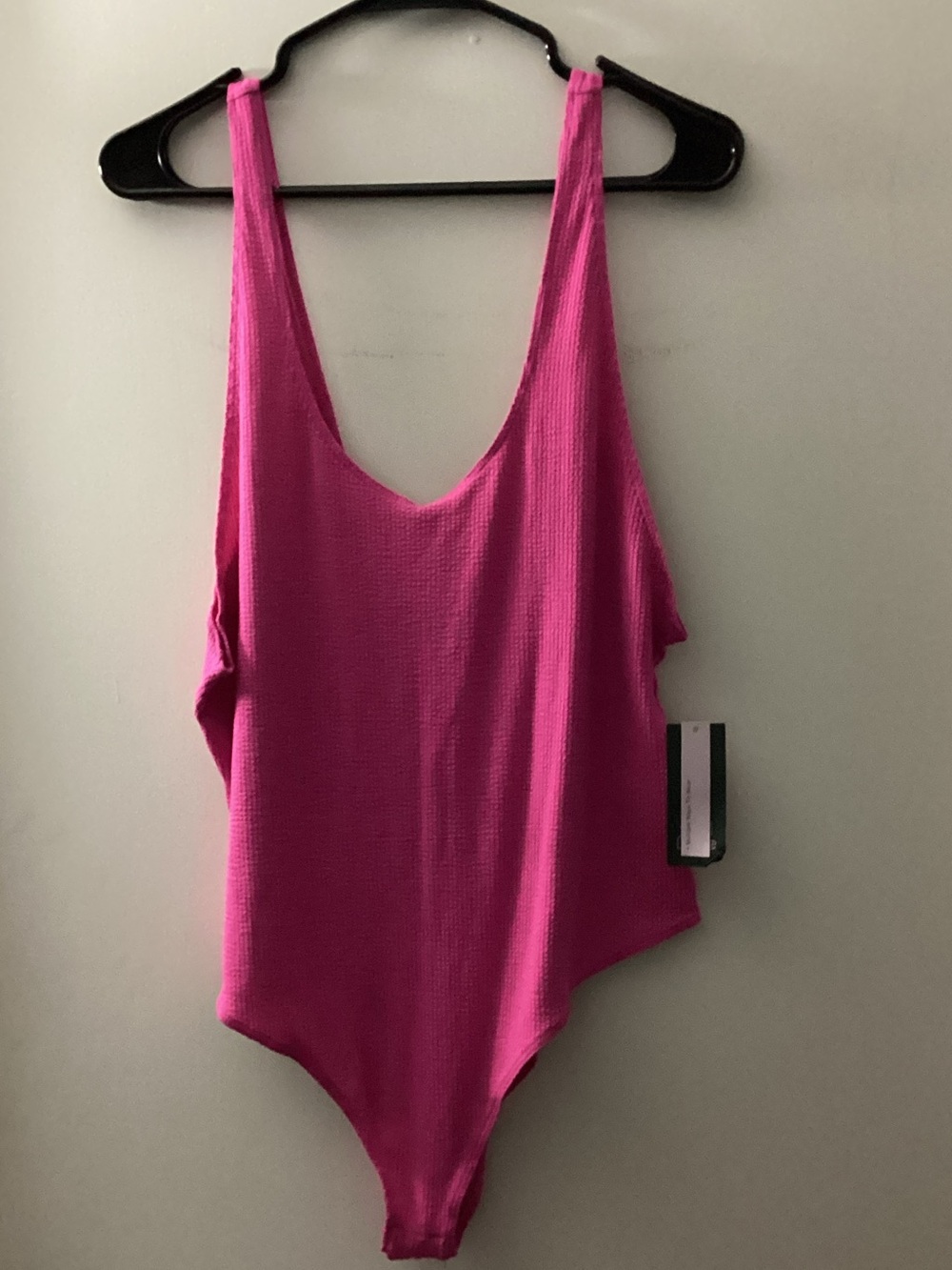 wild fable Hot Pink Sleeveless Scoop-Neck Bodysuit